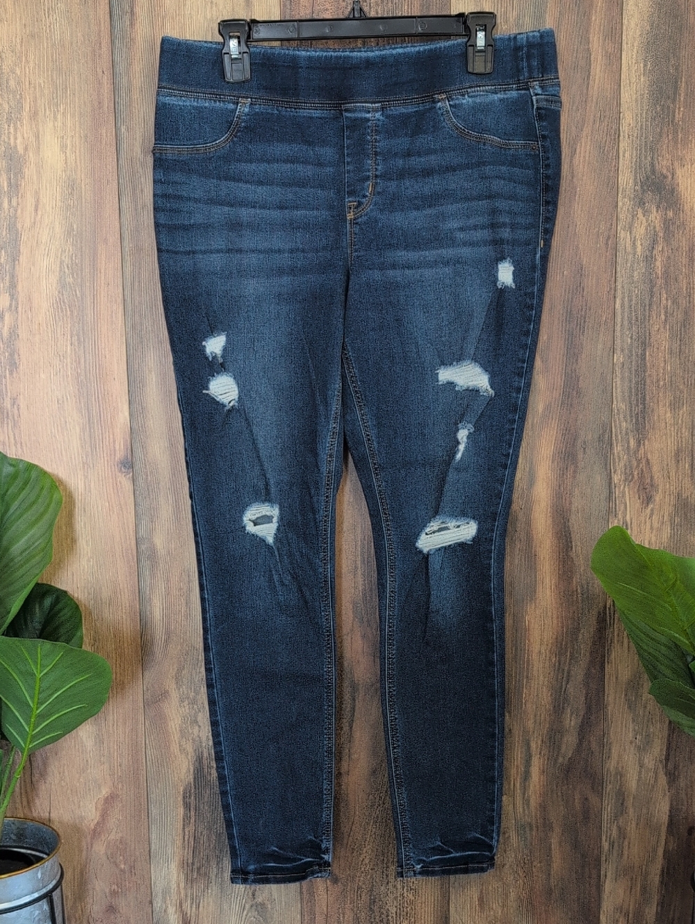 Old Navy Rockstar Super Skinny Distressed Pull-On Jeggings 12 F304